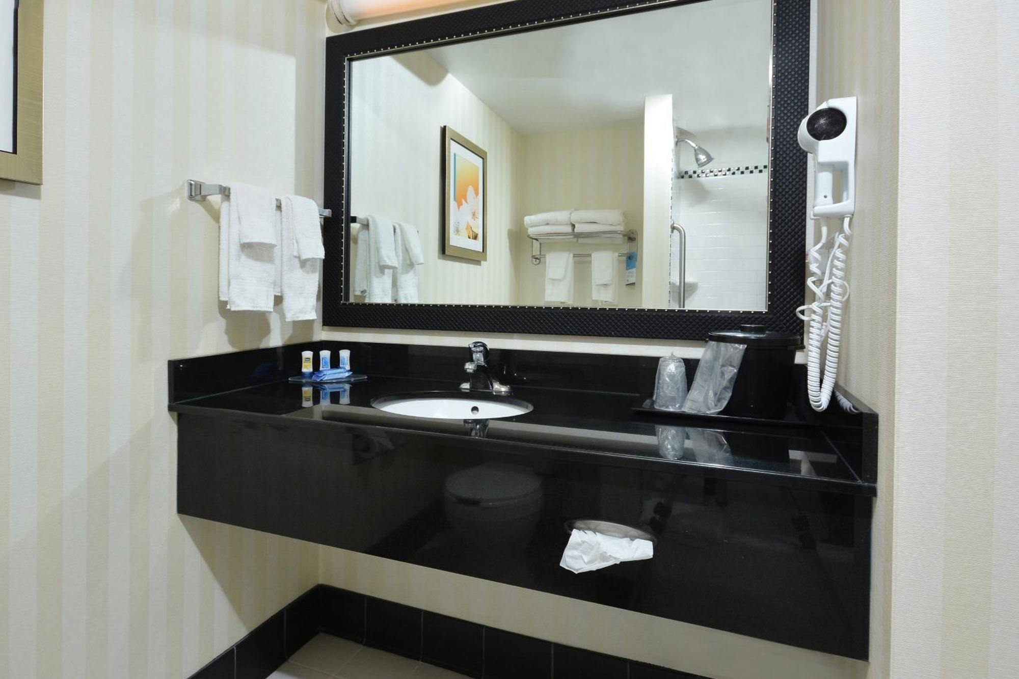 Fairfield Inn & Suites Wytheville Exteriör bild